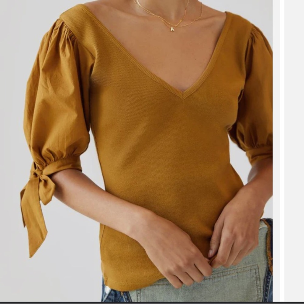 Amber Anthropologie (Maeve) Top. NWT - Picture 2 of 2
